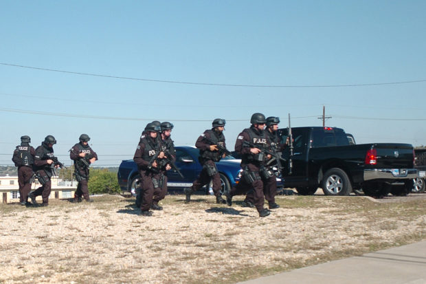 Flickr_-_The_U.S._Army_-_SWAT_Teams_at_Fort_Hood