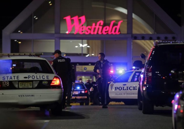 nj-mall-sofrep-escape-the-wolf-active-shooter-630x441